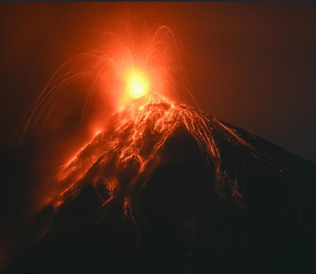 Guatemala declara alerta nacional por intensa erupción del Volcán de Fuego